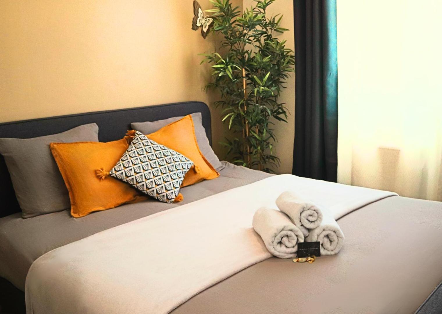 Appartement - Parking Prive Gratuit, Proche Centre-Ville Et Gare De Saint-Omer سانت-أومير المظهر الخارجي الصورة