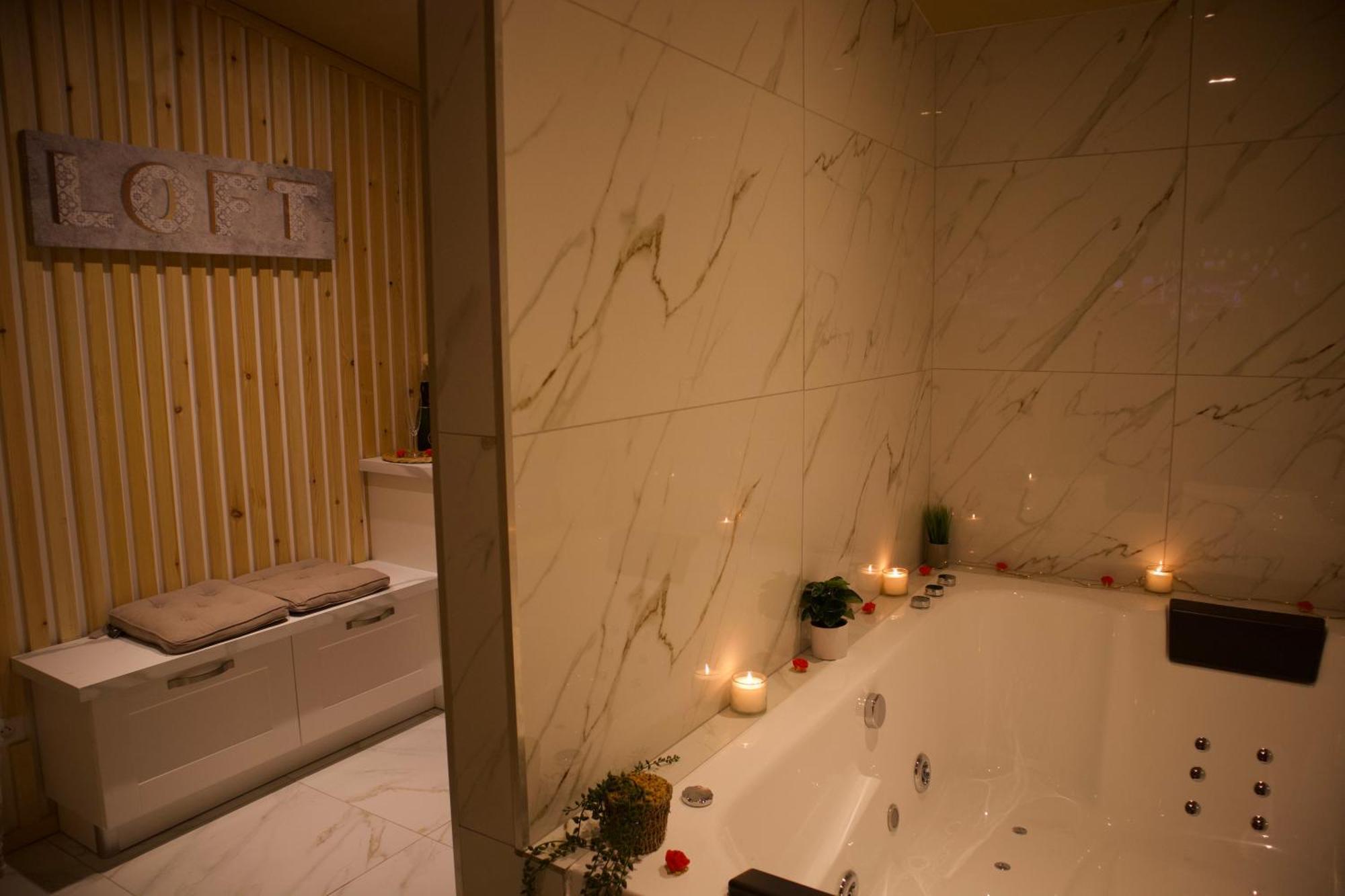 Appartement - Parking Prive Gratuit, Proche Centre-Ville Et Gare De Saint-Omer سانت-أومير المظهر الخارجي الصورة