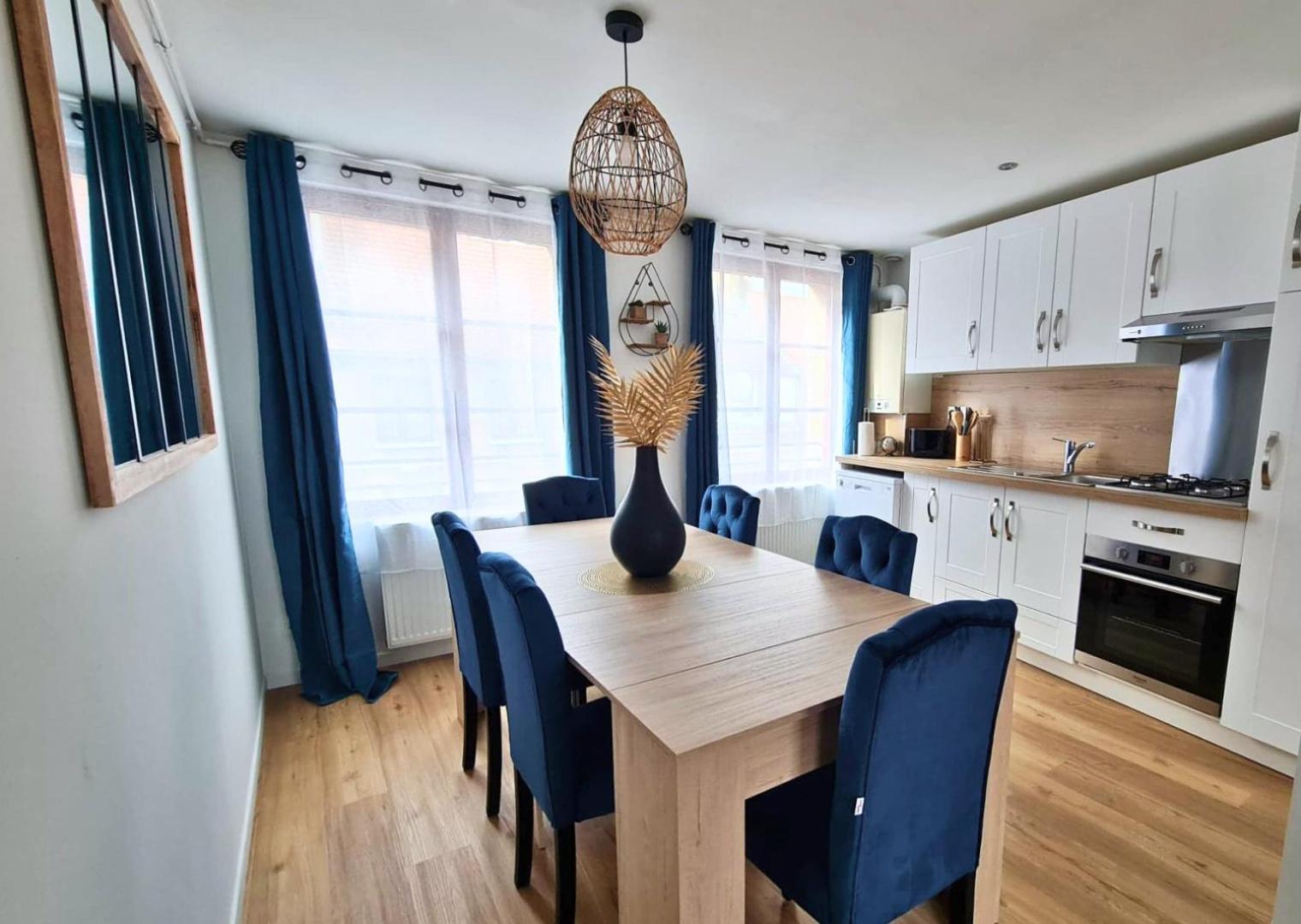 Appartement - Parking Prive Gratuit, Proche Centre-Ville Et Gare De Saint-Omer سانت-أومير المظهر الخارجي الصورة