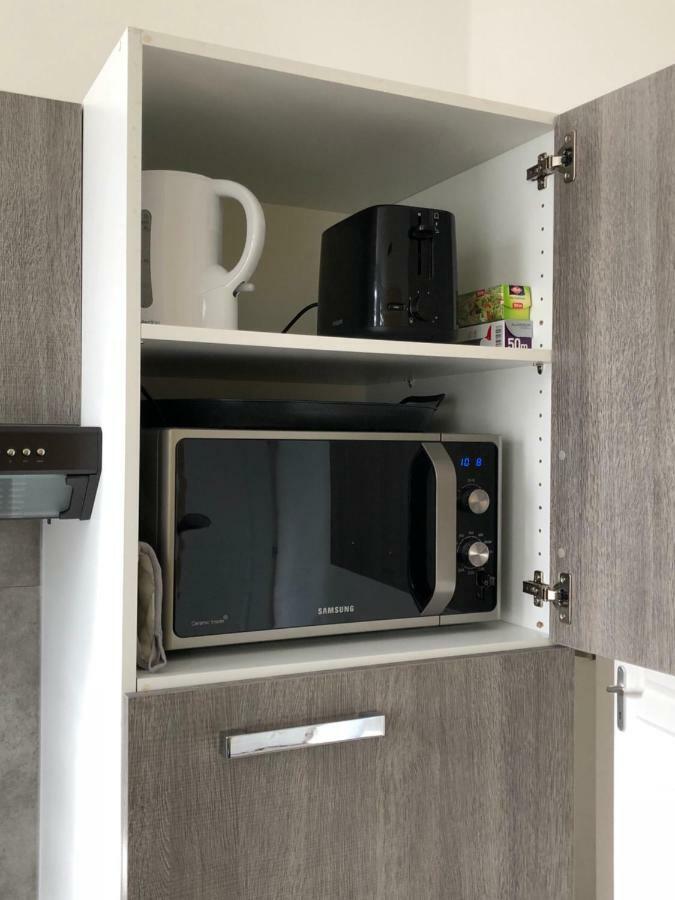 Appartement - Parking Prive Gratuit, Proche Centre-Ville Et Gare De Saint-Omer سانت-أومير المظهر الخارجي الصورة